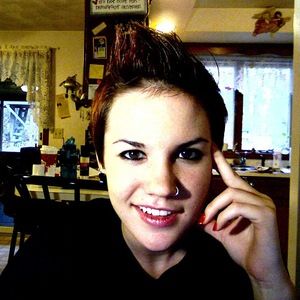 Meet your Posher, Naomi